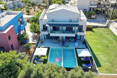 Image de Vacation villa with private pool in two villas complex