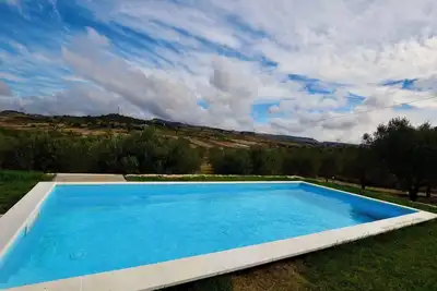 Image de Maison de vacances privée avec climatisation, bain à remous, piscine privée, Wifi, Tv, terrasse