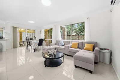 Image de 4br House | Close to Sunnybank/Qeii hospital/Griffith Nathan/Nissan Arena