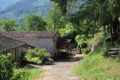 Image de Esperança, chambres d'hôte avec piscine naturelle, cuisine d'été et bibliothèque