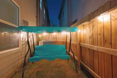 Image de Solara/3BRs/Fifa/Sleeps14/Nrg/Htx/Arcade/LaserTag