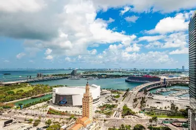 Image de Skyview Studio on 34th | City & Bay Views