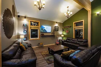 Image de Spacious 17-Guest Stay – Families or Teams - Ski, Bike, Golf or Tournament