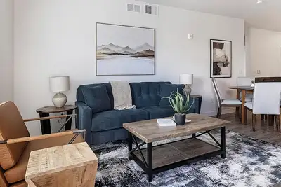 Image de Landing | Stunning 2bd, Gym, Clubhouse