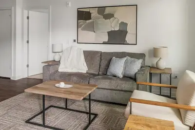Image de Landing | Beautiful 2bd, Yoga Studio, Clubhouse
