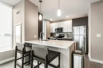 Image de Landing | Stylish 2bd, Gym, Clubhouse