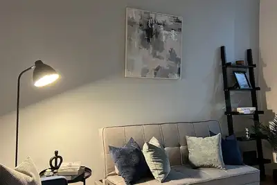 Image de Home Near Coop live & Etihad. Sleeps 7 with Free Parking& Garden