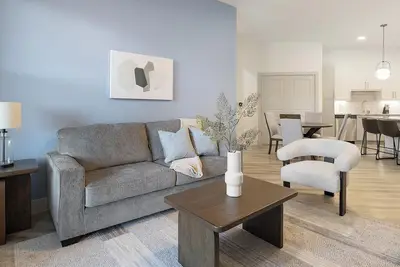 Landing | Modern 2bd, Yoga Studio, Gym