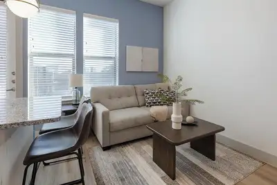 Landing | Spectacular Studio, Courtyard