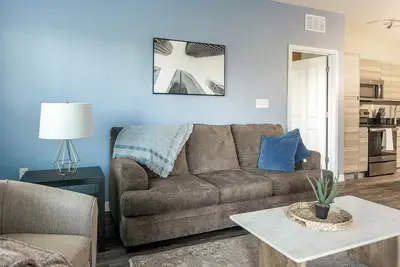 Image de Landing | Stunning 2bd, Yoga Studio, Pool