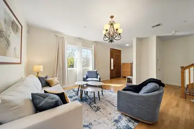 Image de Stylish Mordern Retreat - 4 Beds house Free Onsite parking