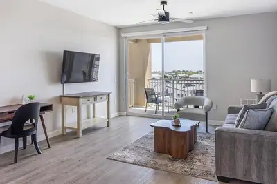 Image de Landing | Stylish 2bd, Clubhouse, Gym