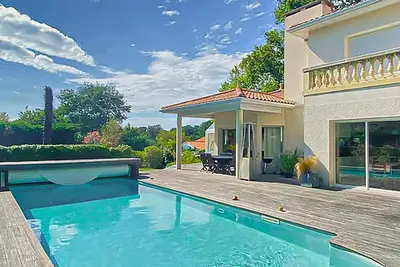 Belle maison avec piscine