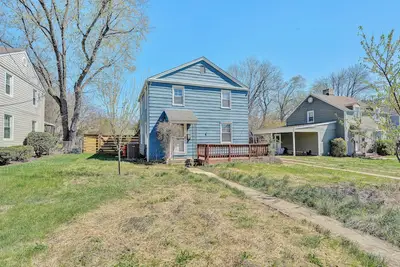 Image de The BlueBird~ Charming & Central 3br in Roanoke