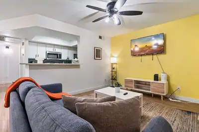 Image de Great for Mid/Long Stays - Pool - King Bed