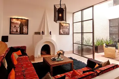 Image de Merveilleuse maison de vacances privée avec Wifi, piscine privée, climatisation, Tv et patio