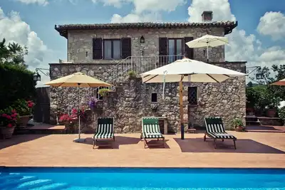 Image de Belle maison de vacances avec piscine privée, climatisation, Wifi, Tv, patio, vue panoramique