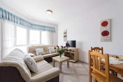 Image de A - 2-bedroom apartment with sea view A