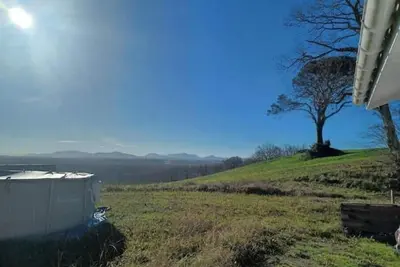 Image de Havre de Paix dans le sud Landes – Vue Montagne, Piscine & Proximité Océan