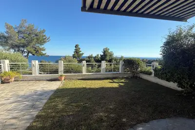 Image de 3-bedroom villa in beautiful Possidi with spectacular sea view steps from beach