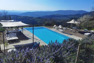 Image de Villa La Torre Tenuta Lonciano avec piscine privée, climatisation et sauna