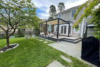 Image de Sunny 3-bedroom house with Ac in charming Burlington