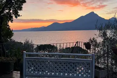 Image de The Balcony on the Garda chic apartment 120 sqm. Elegant residence overlooking the lake.