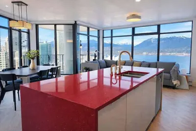 Image de The Cordovan - Glass-Wrapped Skyline Views