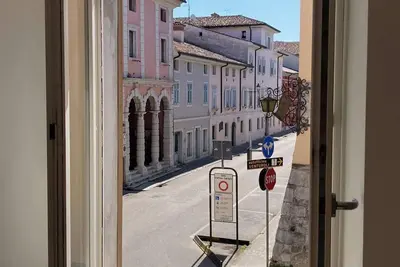 Image de Apartment in the historic center, pets allowed