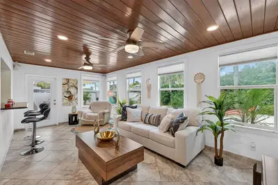 Image de Luxury Tropical Home w/ Pool & Spa Near Beach