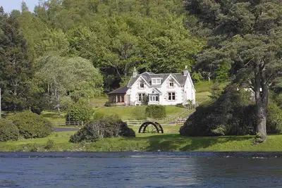 Image de 4 chambres à coucher à Inverness