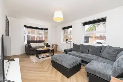 Image de Spacious Home | 3 Car Spaces