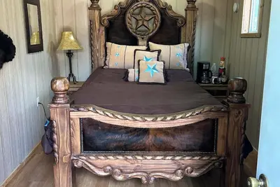 Image de Picturesque cabin in awesome Swan Valley- Beautiful lakes, mountains