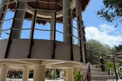Image de Modern Loft w/ Pool, Gym · 5 Min to Beach