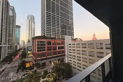 Image de F1008 - Modern Corner 1-Bdr Apt with Pool & Gym in Miami Downtown