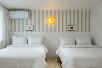 Image de Morly the cat's cozy home - 3Beds /Steps from Airport Bus & Subway