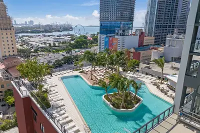 Image de Downtown Miami 2br Bay Views + Walk to Bayside