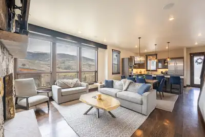 Image de *New Listing* Carpenter Cabin - Pet Friendly, Luxury Mountain Rental