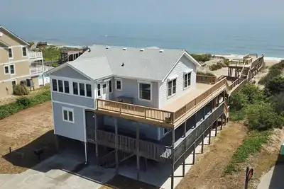 Image de Anna - Corolla, Ocean Sands, Oceanfront, 4 Bedrooms, Ocean Views, Private Walkway to the Beach