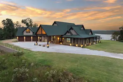 Image de The Lakehouse at Beaver Lake Agroforest