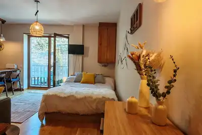 Image de Your rustic corner with balcony and view - Erta 2