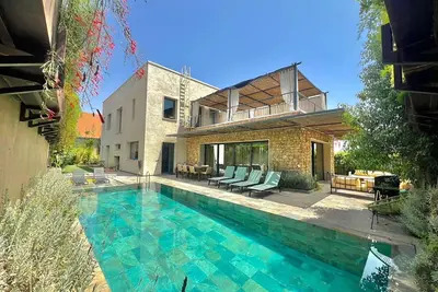 Image de Maison de vacances avec Wifi, piscine privée, climatisation, sauna, Tv, patio, vue panoramique