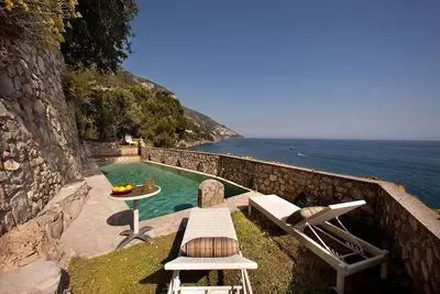 Image de Belle maison de vacances avec climatisation, piscine privée, Wifi, Tv et terrasse