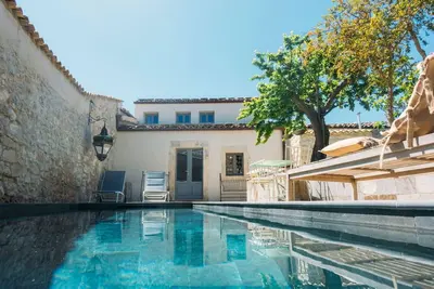Image de Belle maison de vacances avec Wifi, climatisation, piscine privée, Tv, patio et vue panoramique