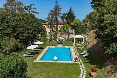 Image de Maison de vacances avec Wifi, climatisation, piscine privée, Tv, patio, près de Lucques