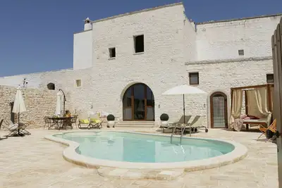 Image de Maison de vacances avec piscine privée, Wifi, climatisation, Tv, patio, près de Ostuni