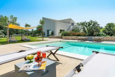 Image de Merveilleuse maison de vacances pour 12 personnes avec Wifi, piscine privée, Tv et vue panoramique