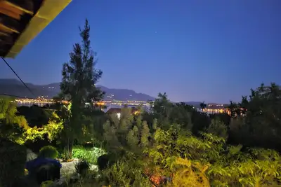 Image de Unique 3-bedroom apartment with Ac and beautiful sea views in charming Baosici
