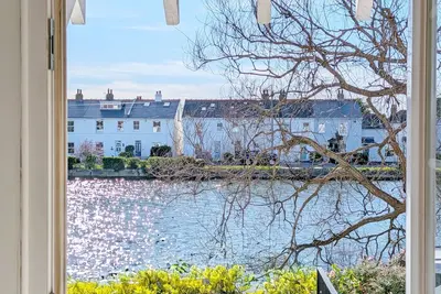 Image de Thimble Cottage - Emsworth  -  a family house that sleeps 2 guests  in 1 bedroom