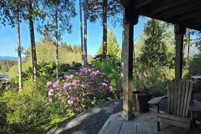 Image de Tofino House-Close to town, Sauna, Rainforest!